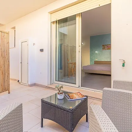 Milo Vacanze * Торре-Пали