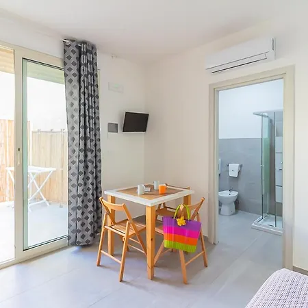 Milo Vacanze * Торре-Пали