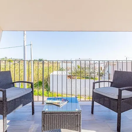 Milo Vacanze Торре-Пали